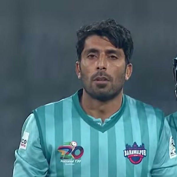 Mohammad Umair portrait in Bahawalpur National T20 Cup shirt