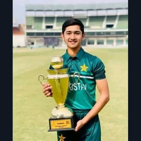 Tayyab Arif portrait in Official Pakistan U19 playing shirt