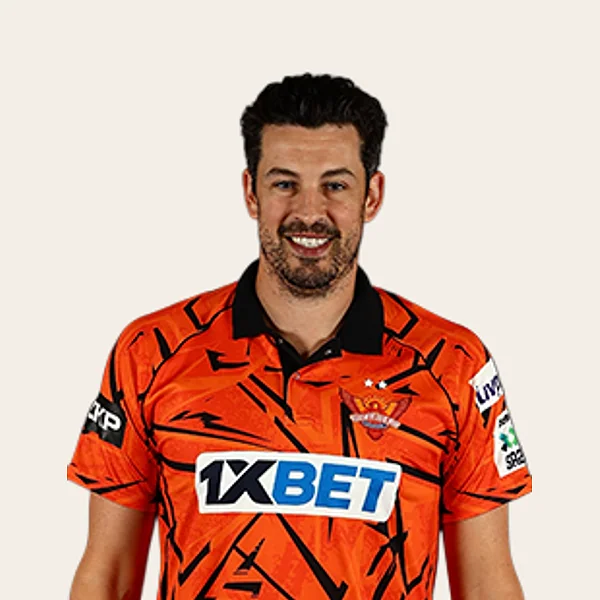 Chris Wood portrait in Official Sunrisers Eastern Cape squad shirt