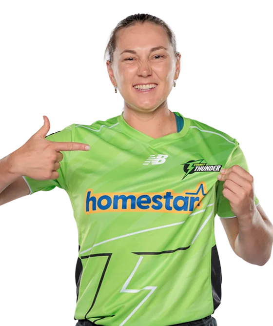 Anika Learoyd portrait in Official Sydney Thunder WBBL squad shirt