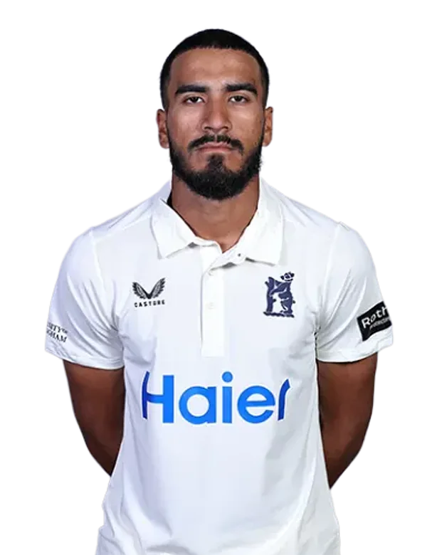 Hamza Shaikh portrait in Official Warwickshire men's squad shirt